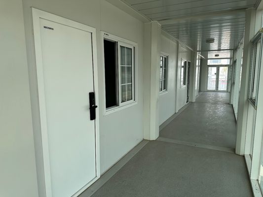 Vinnige installatie Voordeel 20 40ft Steel Sandwich Panel Flat Pack Container Huis voor kantoor Appartement Mall Workshop