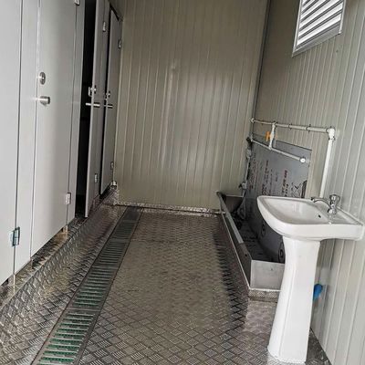 20FT/40FT aangepaste prefab-badkamers met lokale standaard elektriciteit en douche