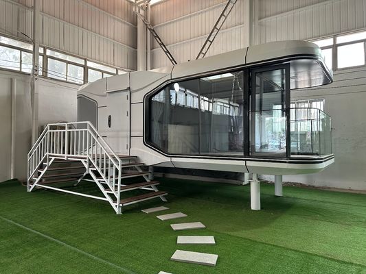 Stalen muur Moderne stijl Luxe Space Capsule Hotel Commercieel Ruimtehuis Met Customized Aluminium Plate Wand
