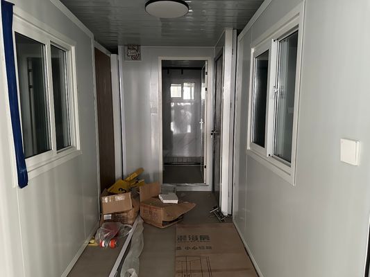 20 ft Prefab Moderne Verplaatsbare Uitbreidbare Container Huis Staal Luxe kantoorgebouw met platte structuur en montage