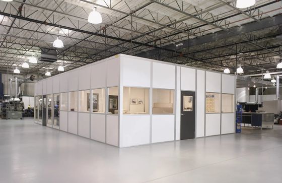 Steel Prefab Sandwich Panel Customized Flat Pack Container House met 15-25 jaar levensduur en aanpasbaar ontwerp