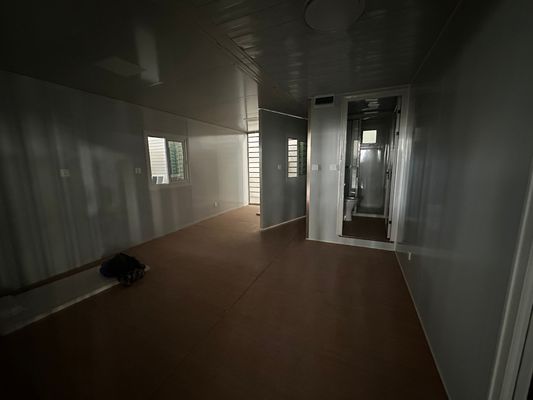 Goede thermische isolatie 20 ft 40 ft Afneembare container Home Flexible Assemble Prefab huizen met 15-30 jaar levensduur