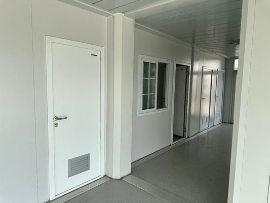 Hotel 20FT/40FT Op maat gemaakte koolstofarme energiebesparende modulaire staalframe Flat Pack Container Homes met isolatie 2024 Design