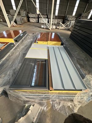Vinnige assemblage Container kantoor waterdicht branddicht modulair stalen frame Flat Pack Container House 40'HC Shipping Hotel
