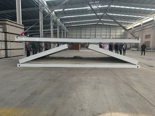 Upgrade Fast Build 20ft 30ft 40ft Customized Modulaire Waterdicht Glas Wol Sandwich Panel Klappend Container Huis met 1