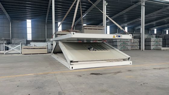 Upgrade Fast Build 20ft 30ft 40ft Customized Modulaire Waterdicht Glas Wol Sandwich Panel Klappend Container Huis met 1