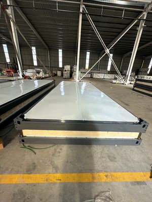 Draagbaar Australië 20ft 40ft Sandwich Panel Flat Pack Container House met 15-25 jaar levensduur en verzending door 40'HC