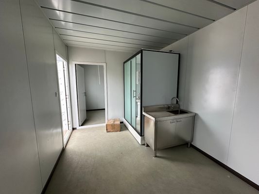 Verbeter uw woning met brandwerend geprefabriceerd stalen raamhuis gemaakt van gegalvaniseerde staalstructuur en sandwichpaneel