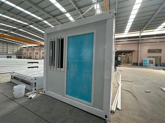 Prefabricated Steel Construction Real Estate Kleine opvouwbare container huis Perfect voor uw aangepaste kleur en binnenplaats