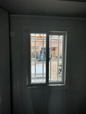 Gemakkelijk te monteren Opvouwbaar Kiosk Sandwich Panel Verzending Opvouwbaar Stalen Containerhuis Met Waterdicht Hoogdak