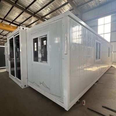 Uitbreidbare containerhuizen Modern ontwerp vlindercontainerhuis met geïndividualiseerde opmaakopties