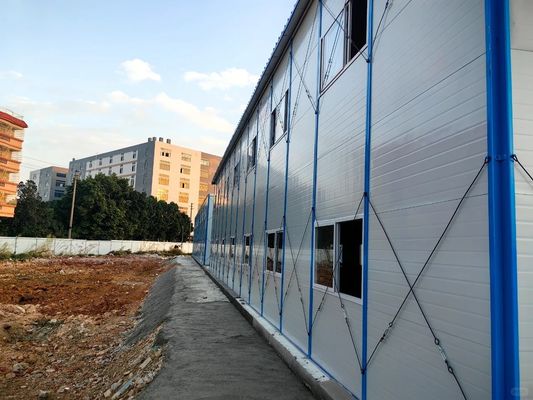 Voorgefabriceerde huizen met houten vloer