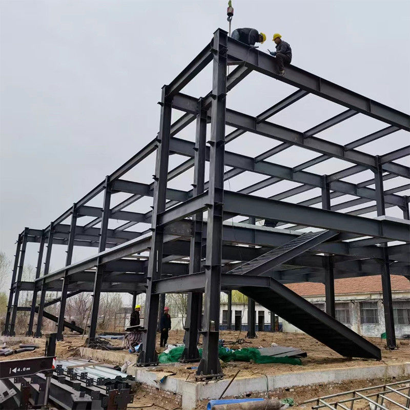 Industriële installaties Metalen opslaggebouwen Ontworpen door een professionele ingenieur voor staalconstructie